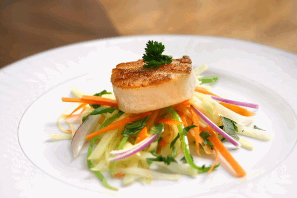 Pan Seared Scallops with Green Papaya Slaw